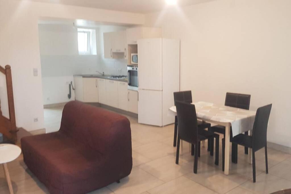 Maison De Bourg Avec Exterieur. Appartement Grez-en-Bouere